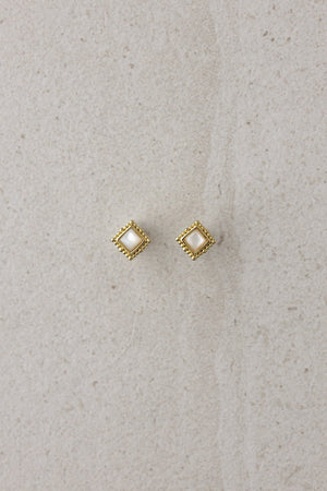 
                  
                    Perla Awaken studs - OCEAN MEET SKY
                  
                