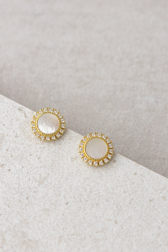 
                  
                    Perla Sundial studs - OCEAN MEET SKY
                  
                